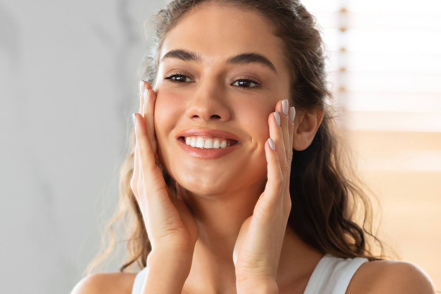 Découvrez les techniques pour illuminer son visage | Antibes | Dr Aimé