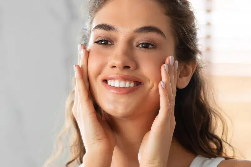 Découvrez les techniques pour illuminer son visage | Antibes | Dr Aimé